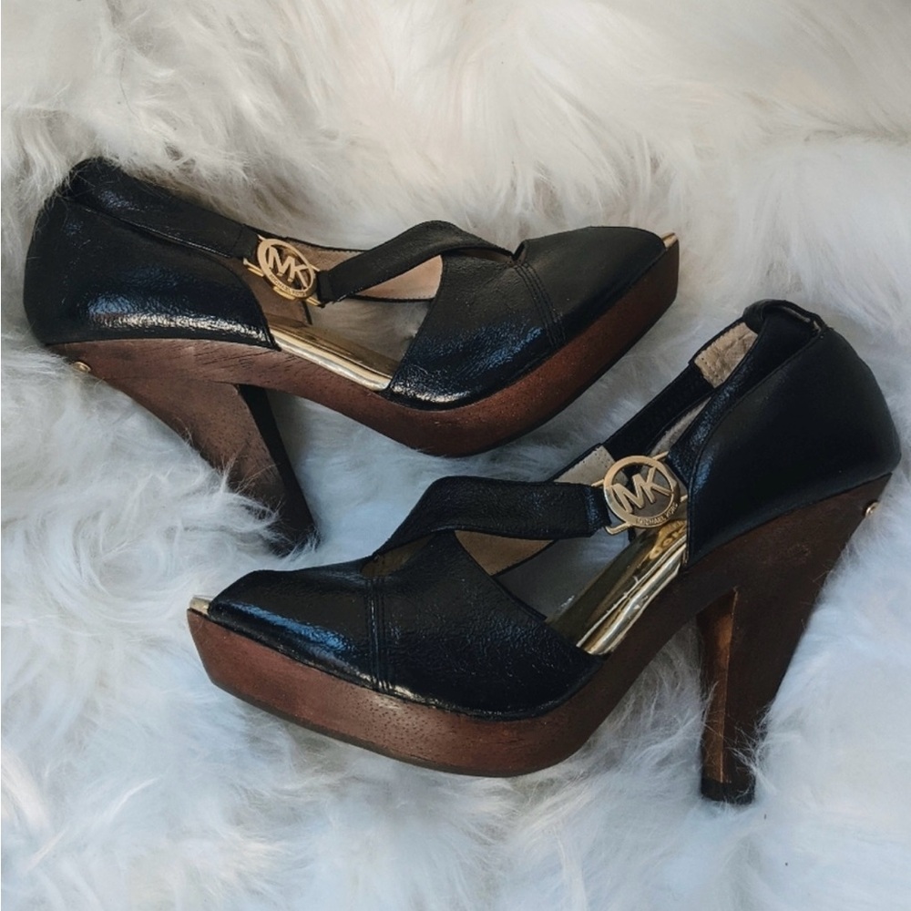 Michael Kors Sexy platform heels.
